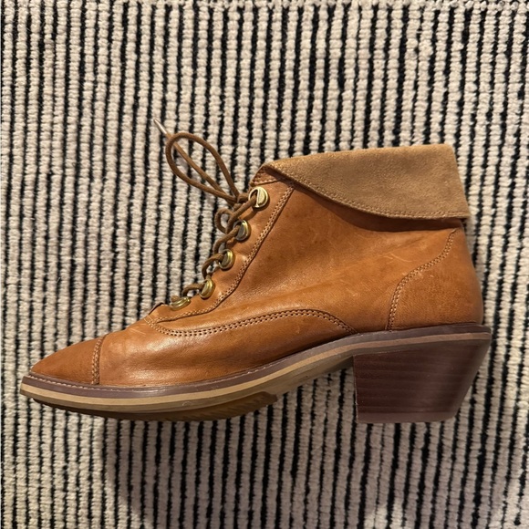 Cute lace-up tan booties with 1.5” heel, in flawless shape, minimal wear - Picture 4 of 4